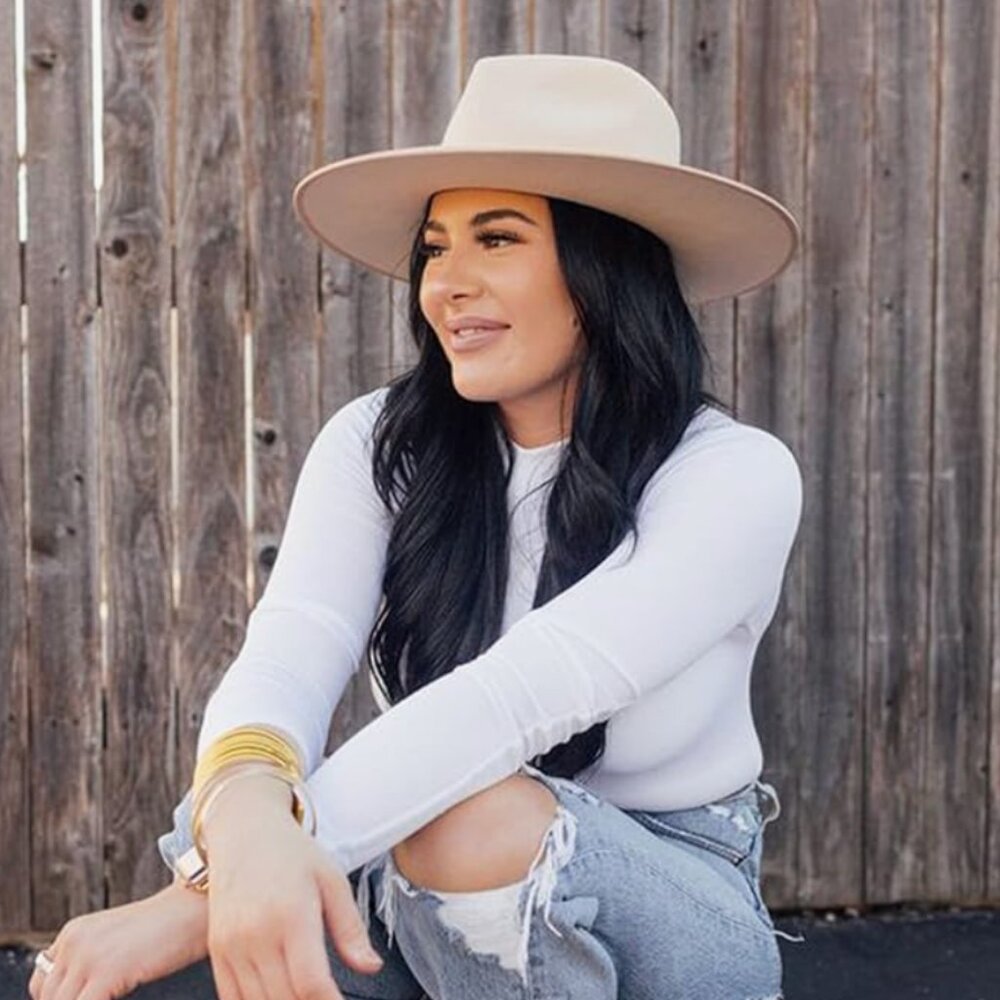 White Wool Hat with Belt Buckle